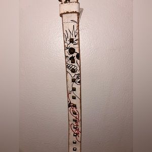 Never worn hardy belt